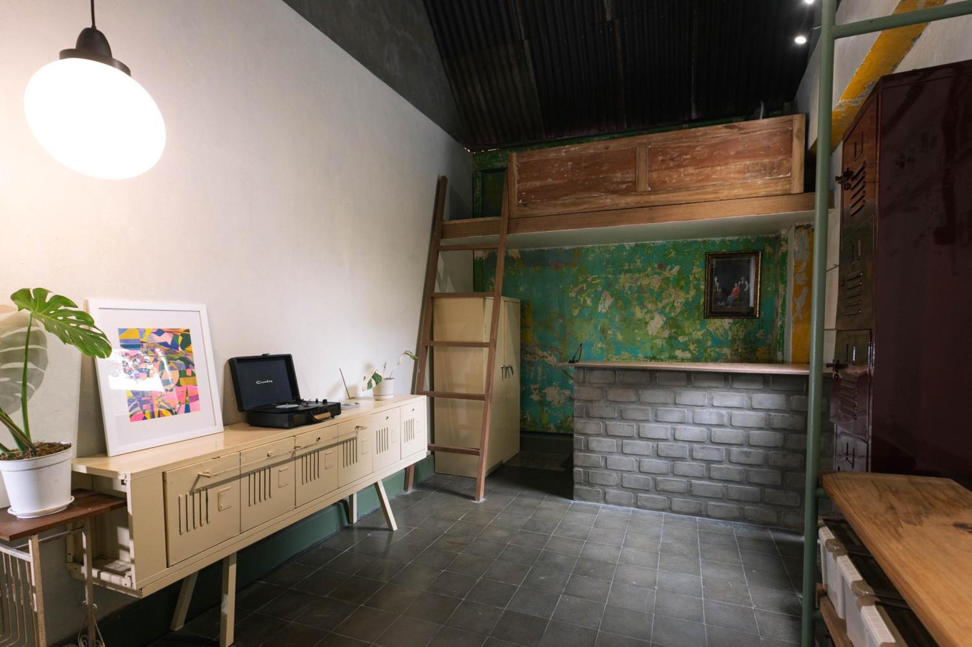 Sela Stay Jogjakarta Buitenkant foto