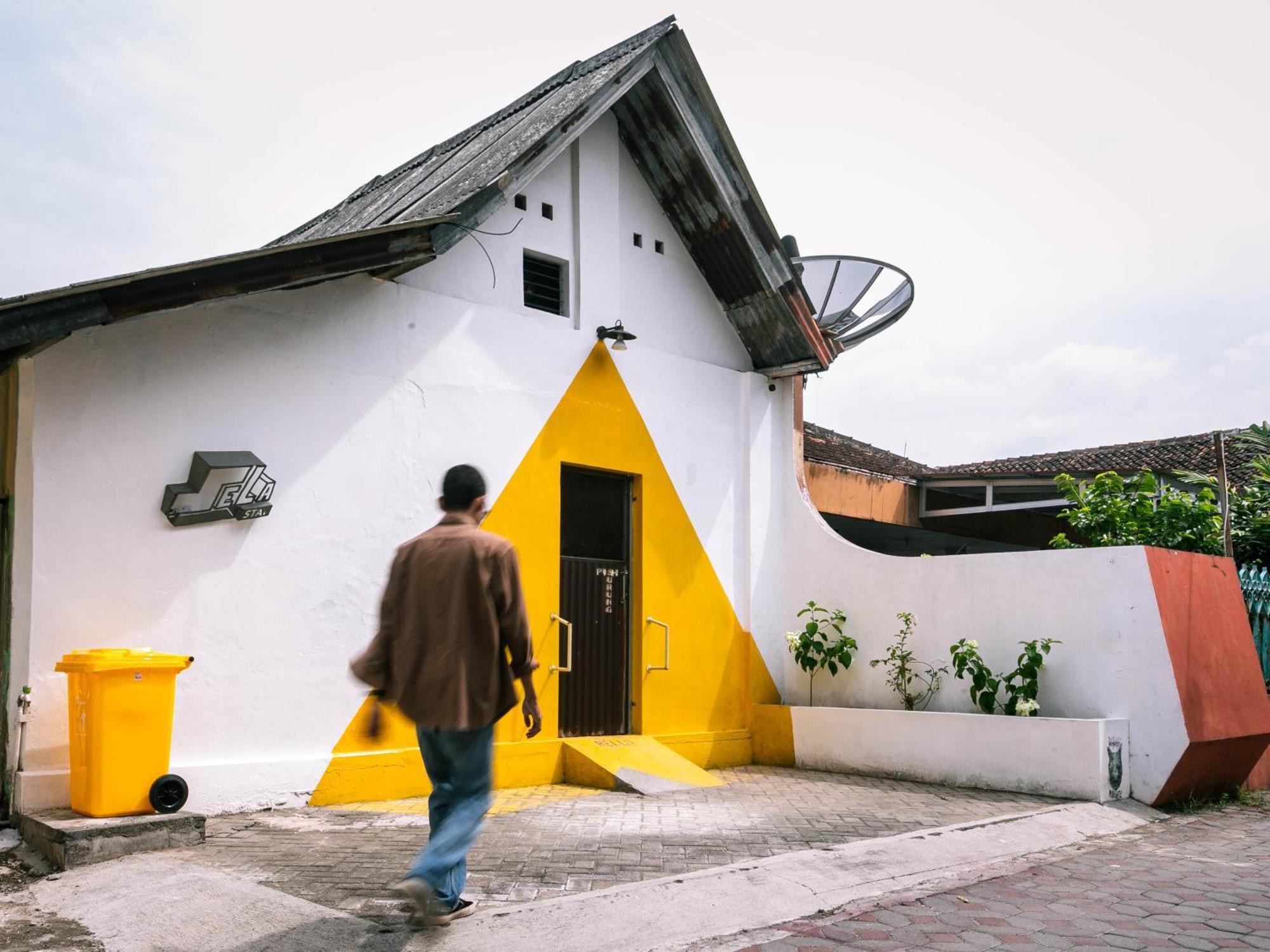 Sela Stay Jogjakarta Buitenkant foto